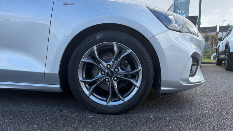 Ford Focus 1.0 EcoBoost 125 ST-Line 5dr Petrol Hatchback